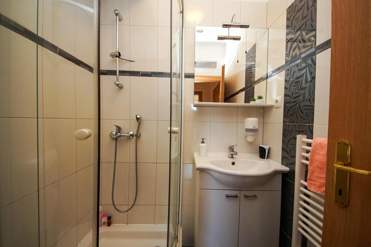 Guest Accommodation Slapovi Krke ロゾヴァック エクステリア 写真